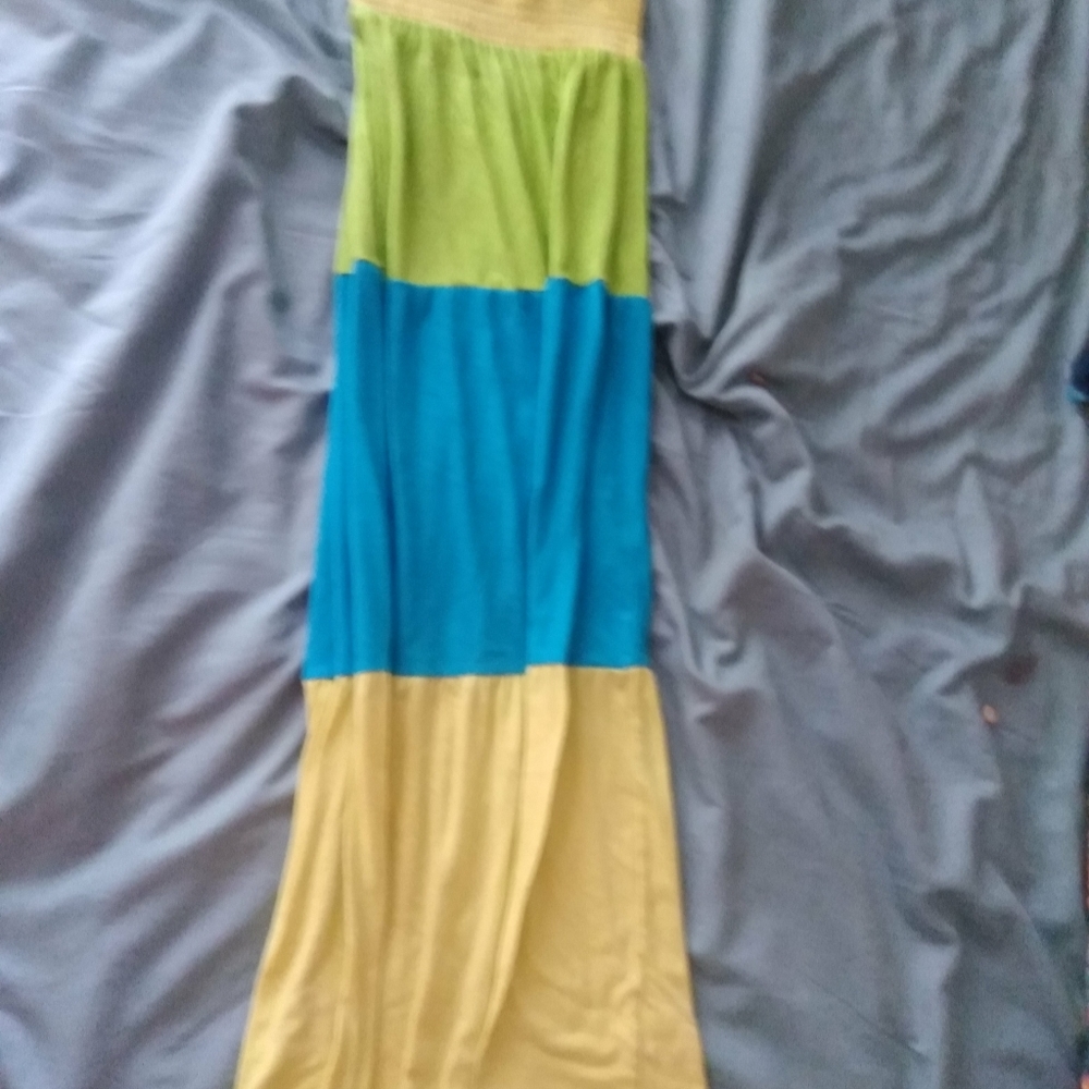 Clothes - Picture 11 of 16